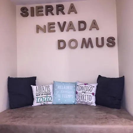 Estudio Y Casa Copos アパート シエラネバダ